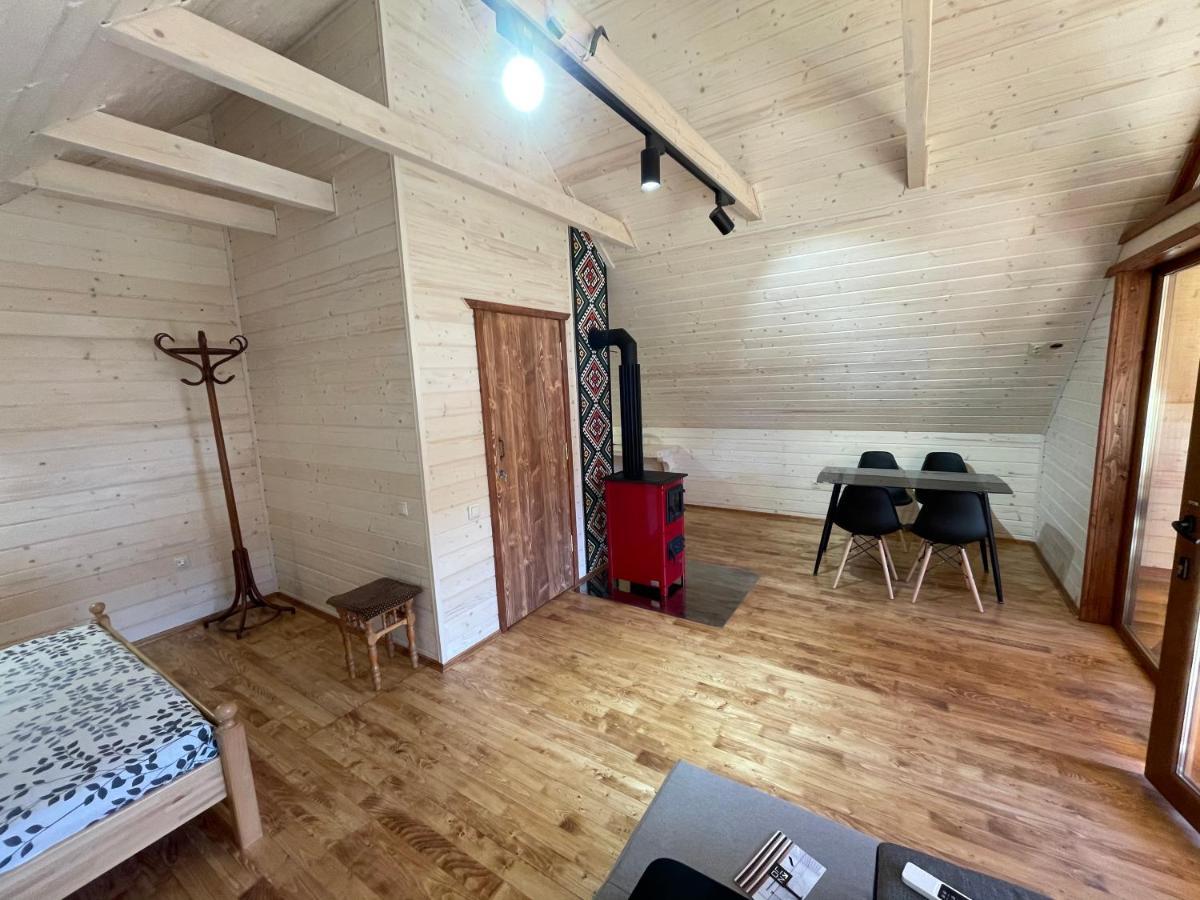 Chalet Pidstromom Mykuljtsjin Eksteriør bilde